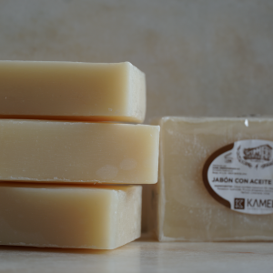 jabón con aceite de coco kamel