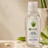 Gel Hidroalcohólico con Aloe Vera Kamel, junto a hojas de aloe vera