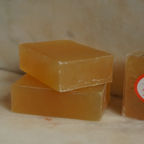 Jabón de Azufre KAMEL, pastillas apiladas